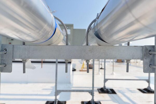 8H Water Pipes with Stanchions 3