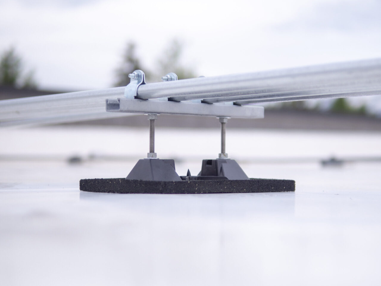 The Electrical Contractor’s Guide to Non-Penetrating Roof Conduit Supports